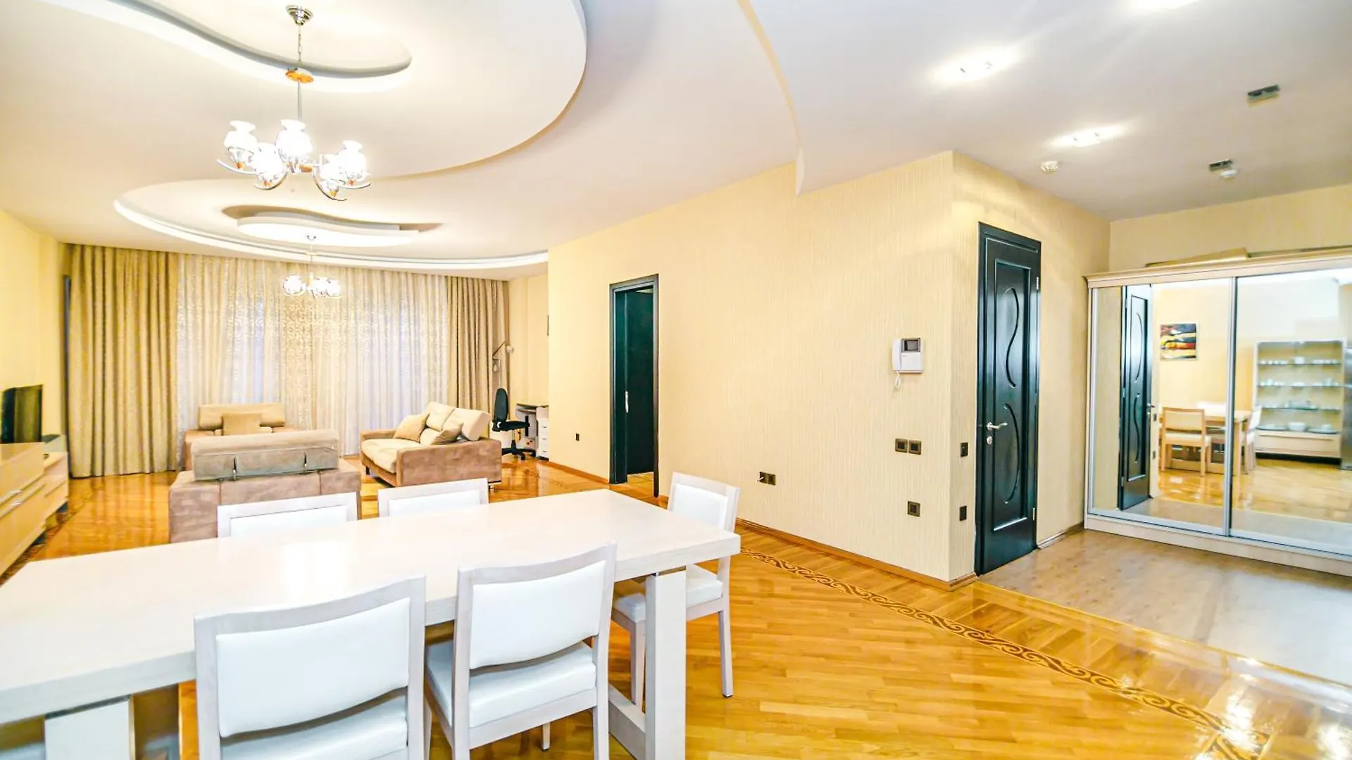 Nizami Street Shaurma 1 Appartement Bakoe 0*,  Azerbeidzjan
